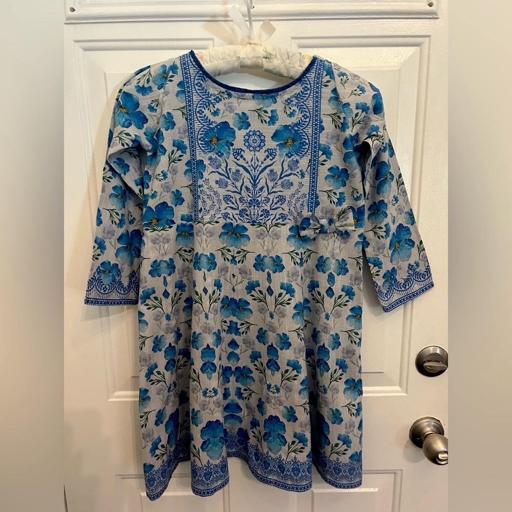 3/$30✨ EUC💙Gorgeous Girls Blue Floral Cotton Dress - Age 8 to 9 Boho